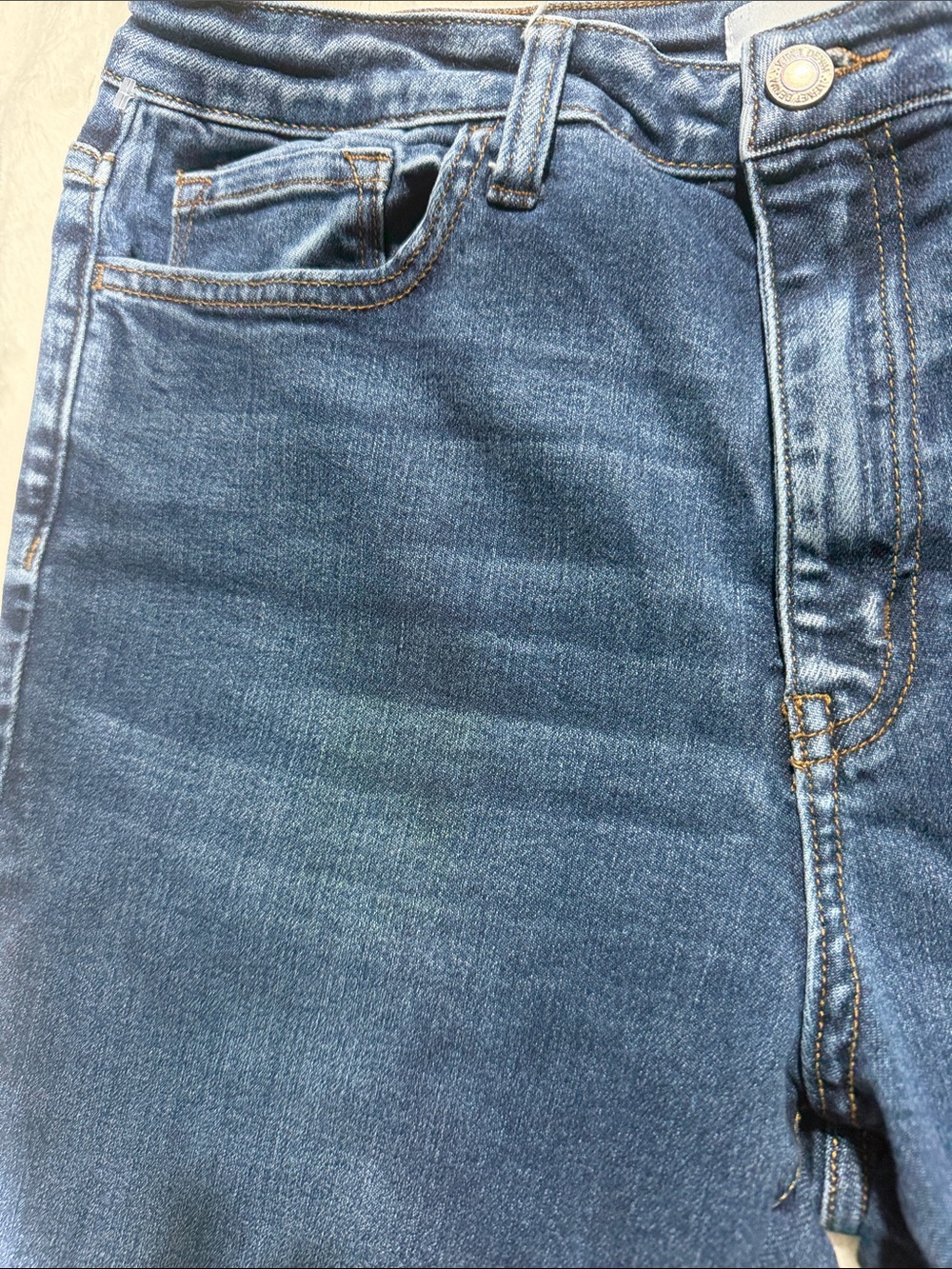 Vervet Women’s Blair Bell Bottom Jeans Medium Wash Size 31 - Picture 3 of 6